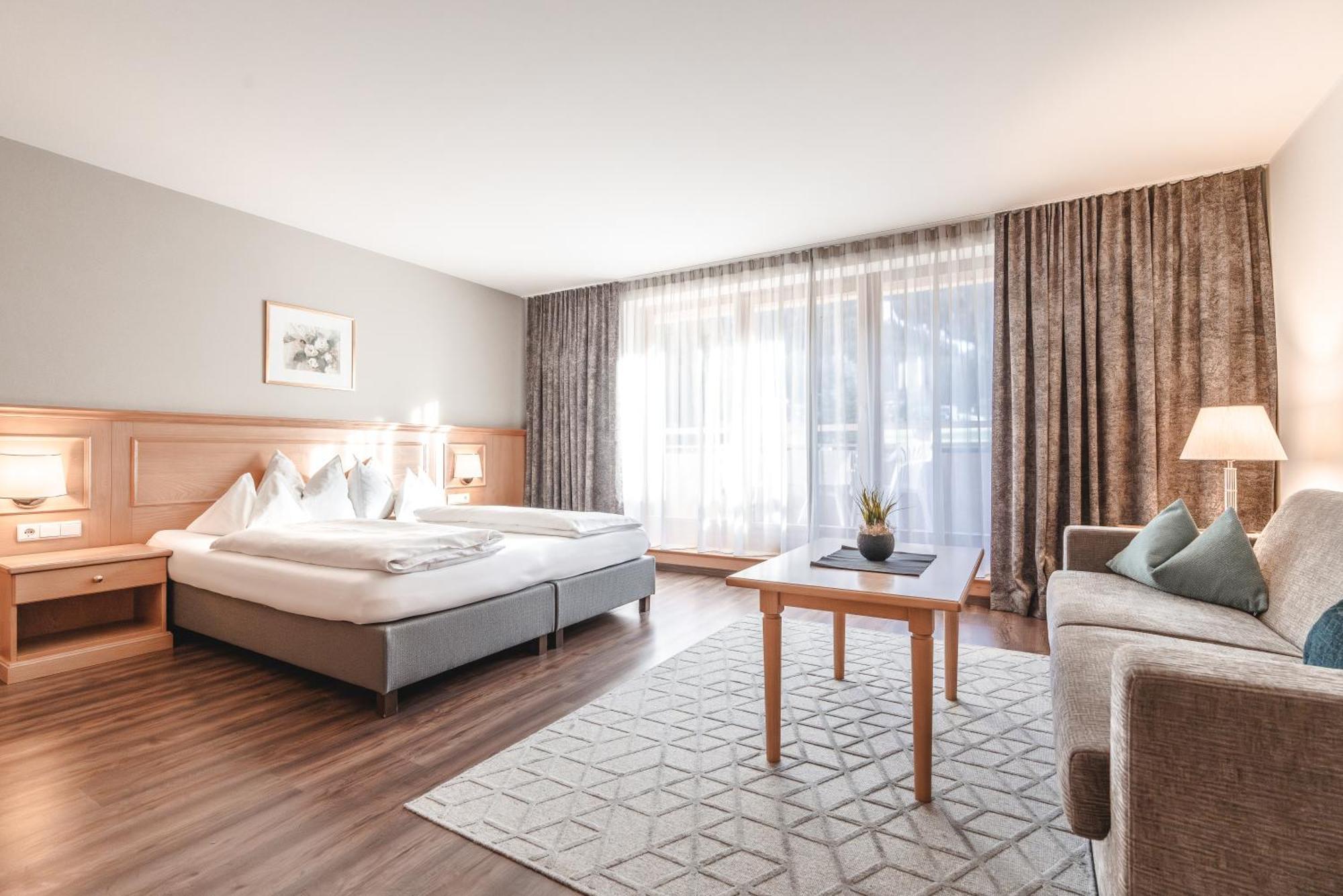 Hotel Reischach Brunico Dış mekan fotoğraf