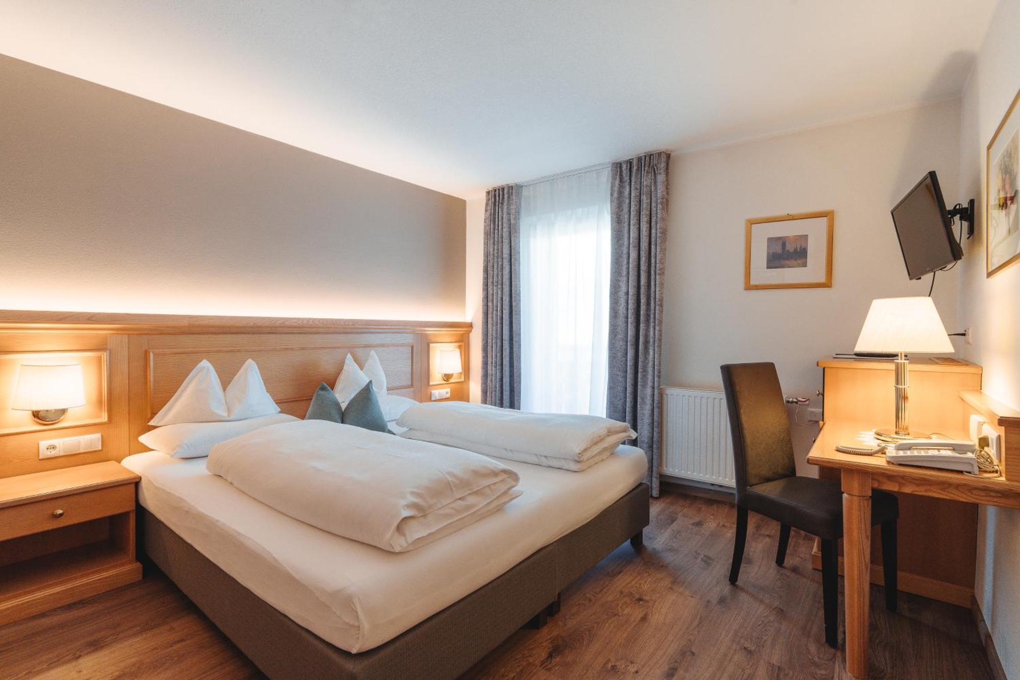 Hotel Reischach Brunico Dış mekan fotoğraf