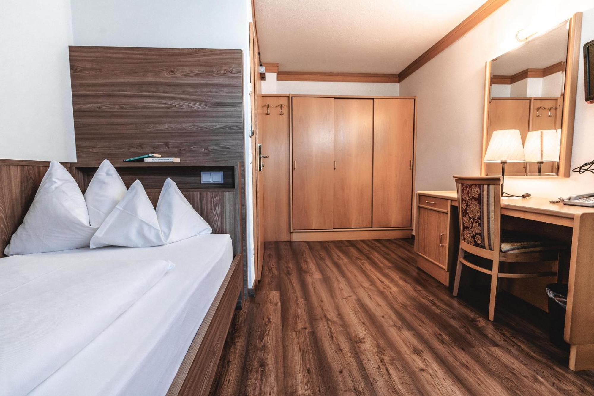 Hotel Reischach Brunico Dış mekan fotoğraf