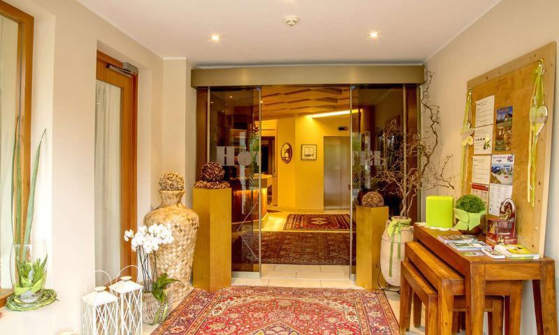 Hotel Reischach Brunico Dış mekan fotoğraf