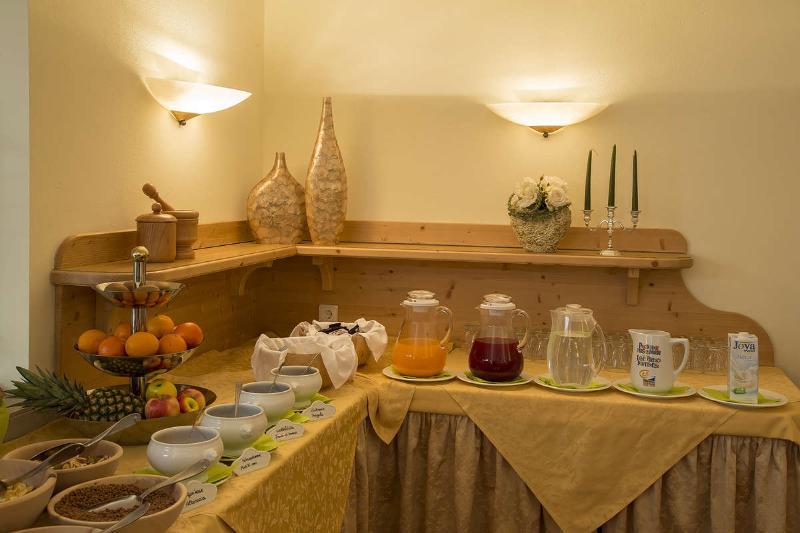 Hotel Reischach Brunico Dış mekan fotoğraf
