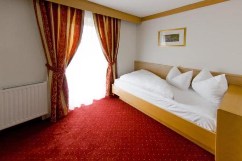 Hotel Reischach Brunico Dış mekan fotoğraf